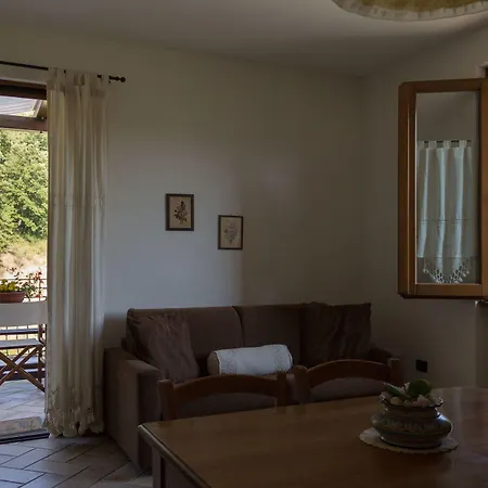 Cerqua Rosara 度假居 *